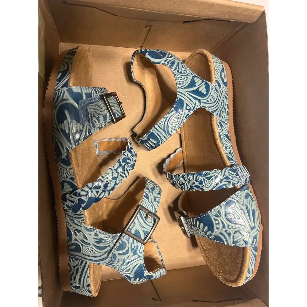 Brioso
Solera Tooled Leather Sandals 8.5 - Picture 8 of 8